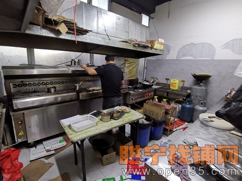 睢宁城西营业中烧烤店转让