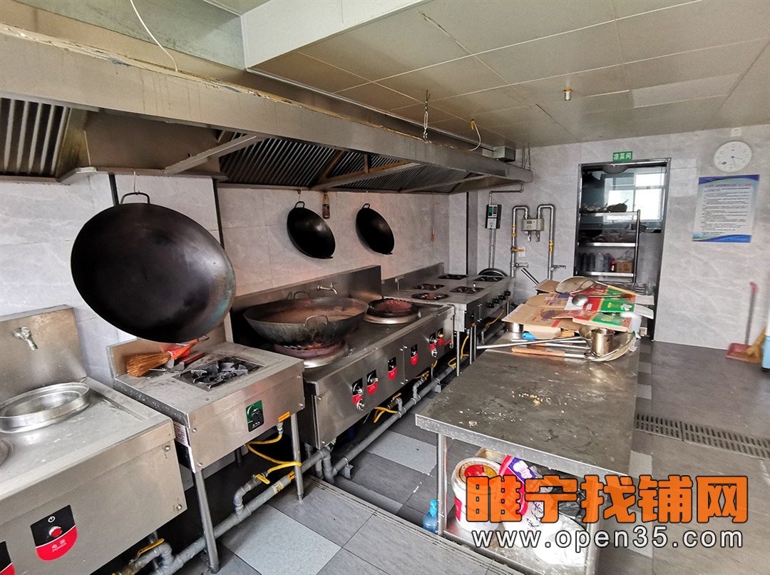 睢宁县城中心沿街双门头餐饮店转让