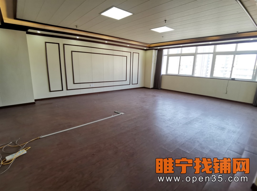 睢宁八里电商大楼带电梯办公室出租