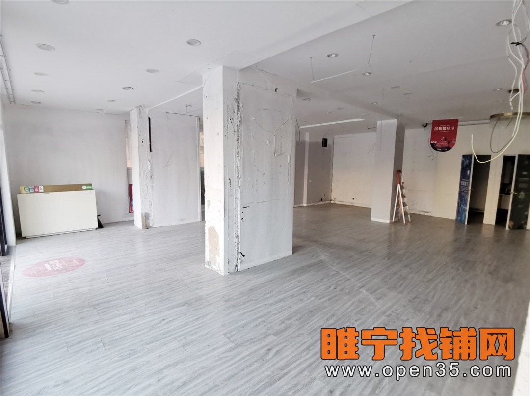 睢宁装饰城东门拐角双门头商铺出租